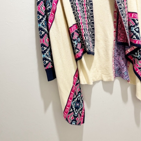 FANTASTIC FAWN Women’s Ivory Blue Pink Open Waterfall Cardigan Aztec Boho Sz M - Picture 4 of 9